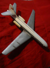 Macheta Aeromodel vechi , plastic - Avion Caravelle ,cu steagul Romaniei ,L=32cm foto