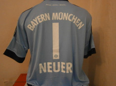 TRICOU BAYERN MUNCHEN MANUEL NEUER 2015-2016 MARIMEA M SI L foto