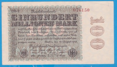 (17) BANCNOTA GERMANIA - 100 MILLIONEN MARK 22.08.1923 - FILIGRAN SMALL CIRCLE foto
