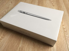 Apple MacBook Air 11 early 2015 Nou Sigilat Ultimul model i5 1.6 4gb ram 128 ssd foto