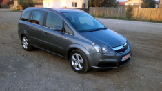 Opel Zafira B foto