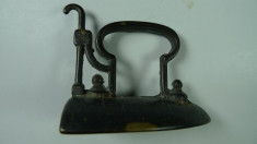 MASINA DE CALCAT - TICLAZAU - MINIATURA BRONZ - 5,5 X 4,5 X 3 CM - 105 GRAME foto