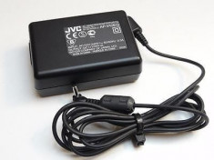 ALIMENTATOR INCARCATOR ORIGINAL JVC AP-V10EG 11V 1A (AP-11EG AP-12EG AP-V10U) foto