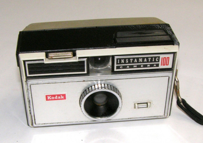 Kodak Instamatic 100 pentru piese sau reparat