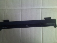 carcasa capac balamale hinge cover Dell Inspiron 1546 &amp; 1546 4570 1545 P02F001