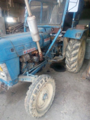 Tractor ford 2000+unelte agricole foto