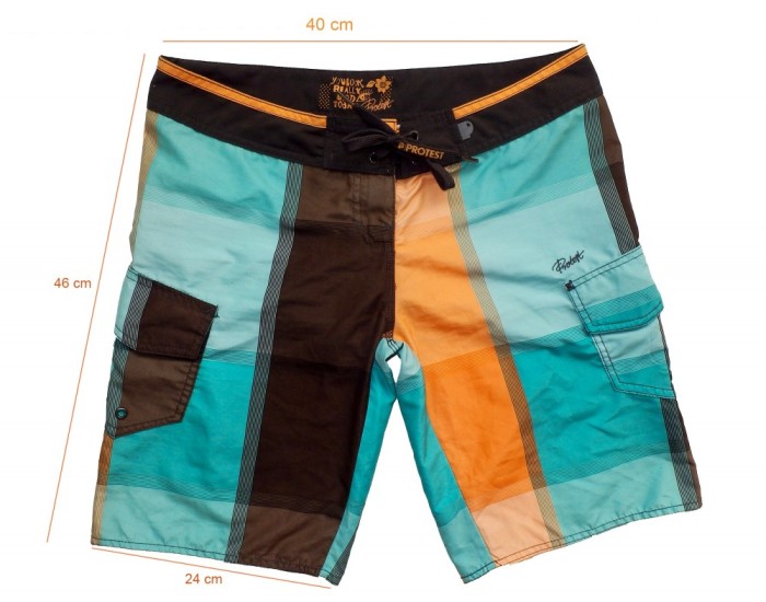 Pantaloni scurti bermude PROTEST (dama cca M) cod-172265 foto mare Pantaloni scurti bermude PROTEST (dama cca M) cod-172265 foto mare