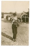 2955 - ETHNIC woman, Port Popular - old postcard - unused