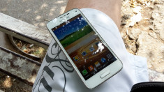 SAMSUNG GALAXY S5 MINI G800F white, incarcator foto