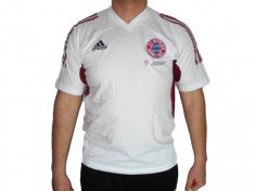 TRICOU ADIDAS V BAYERN MUNCHEN foto