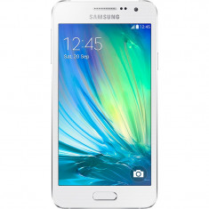 Smartphone Samsung Galaxy A3 16GB Dual Sim White foto