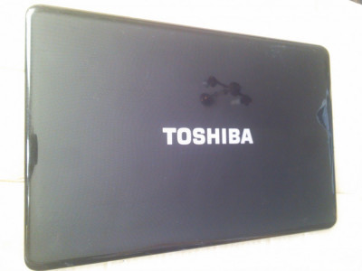 carcasa capac display cu rama Toshiba Satellite L670 L675 L675D l670d foto