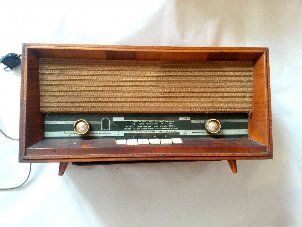 Aparat Radio Vechi Vintage CARMEN 3 S632A3 ELECTRONICA PE LAMPI 1967  FUNCTIONAL | arhiva Okazii.ro