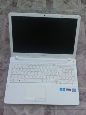 Laptop Samsung ATIV Book 4 NP450 Alb i3 gen 3rd, generatia 3 Pret 590 Lei foto