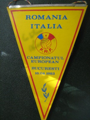 Romania - Italia 16 aprilie 1983 Campionatul European / fanion foto