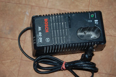 INCARCATOR BORMASINA BOSCH AL 60 DV 7.2V - 14.4V 1.9A 44W MODEL 2607224275 foto