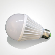 bec ultra economic LED; 5 watt; alb; dulie e 27 (normala )Flux luminos: &amp;gt;300 lm foto
