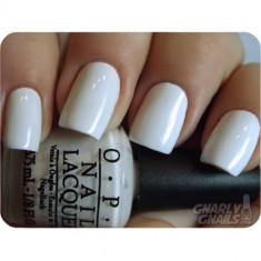 OJA ALBA OPI MINI NAIL LAQUER ALPINE SNOW 3.75 ML foto