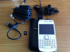 Telefon Nokia E6 foto