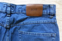 Blugi Hugo Boss Arkansas Made in Italy; marime 34 (W) / 30 (L), vezi dimensiuni foto