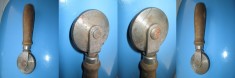 Scula tinichigerie veche cu cap rotativ. Lungime 19cm. foto