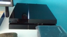 Vand Playstation 4 (PS4) impecabil in garantie Altex foto