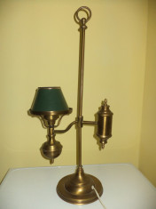 Lampa de masa,birou din bronz masiv piesa antica intr-o perfecta stare foto