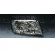 Far AUDI A4 8D2 B5 PRODUCATOR VALEO 085730 foto