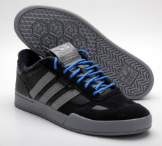 ADIDASI ORIGINALI 100% ADIDAS CIERO UPDATE USOR IMBLANITI gerrmania nr 36 2/3 foto