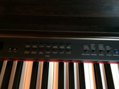 Pianina Yamaha CLP-330 foto