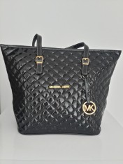 Geanta Michael Kors Neagra Lac Noua foto