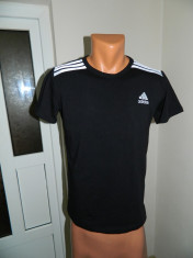 MEGA REDUCERE!!!!TRICOU ADIDAS ,MARIMI S-PENTRU 60-65 KG foto