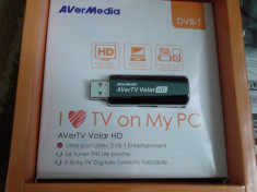 TV TUNER USB DVB-T AVER MEDIA AVER TV VOLAR HD NOU foto