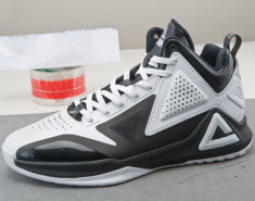 Bascheti PEAK Tony Parker 9 foto