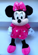 MINNIE MOUSE DIN PLUS CU MELODIE. MARIME 35 CM . OFERTA LIMITATA !!! foto