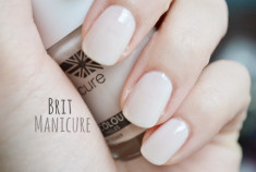 Oja Rimmel - Brit Manicure foto
