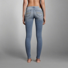 ABERCROMBIE &amp;amp; FITCH BLUGI SYDNEY JEGGINGS foto