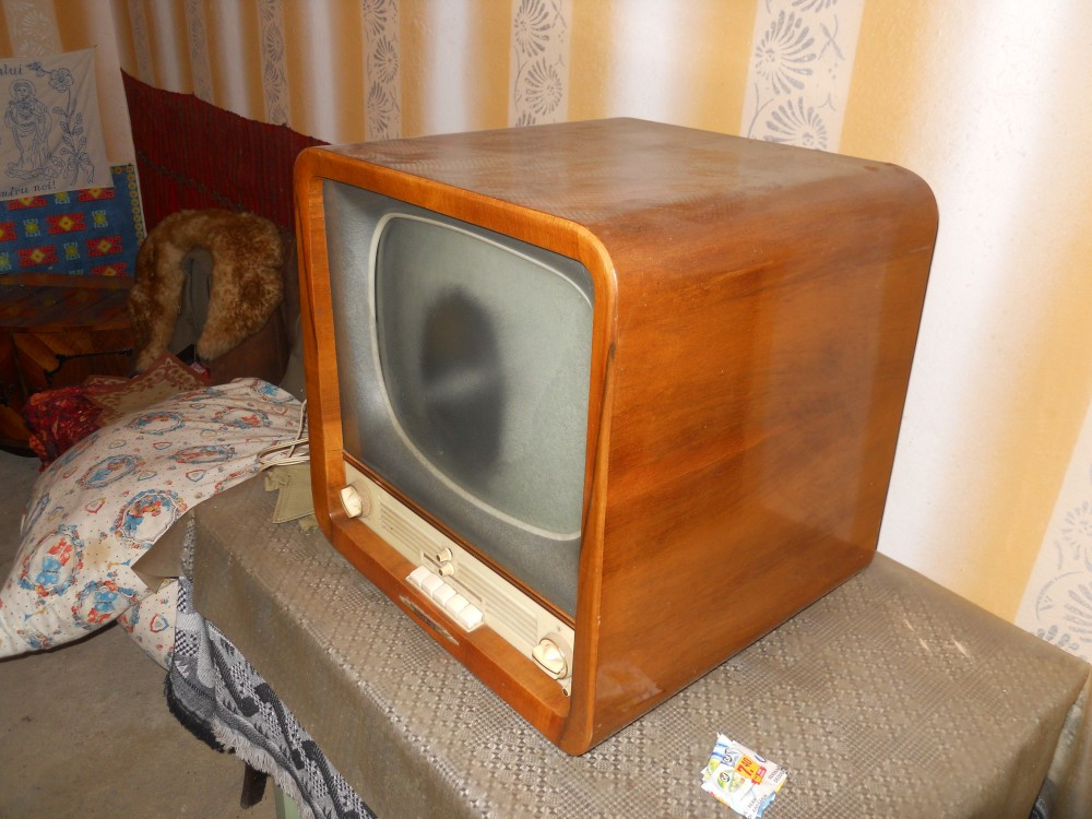 Televizor Rubin 102 de colectie 1958 | arhiva Okazii.ro