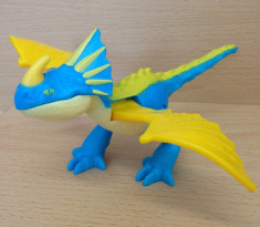 Figurina, plastic, dragon Stormfly, din filmul Cum sa iti dresezi dragonul, jucarie Happy Meal McDonalds 2014; sigilata; Germania, colectie foto