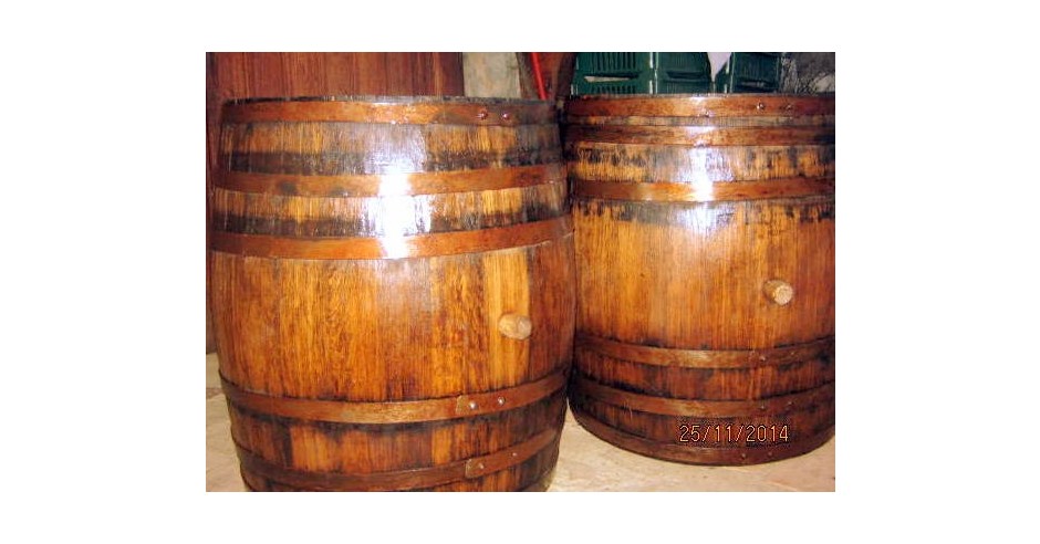 Butoi pentru vin, tuica, rachiu din stejar 200 litri | arhiva Okazii.ro