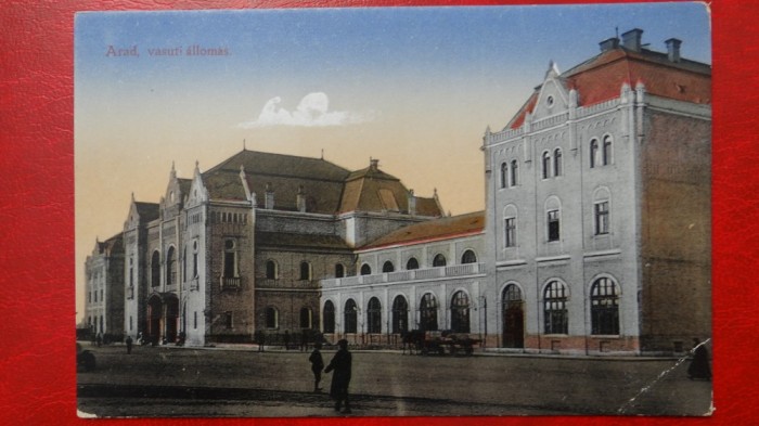 Vedere/Carte postala-Arad-Gara - vasuti allomas - colt usor indoit - necirculat