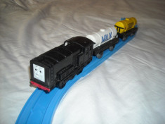 Tomy - Thomas and Friends - Trackmaster - Locomotiva motorizata (cu baterii) DIESEL foto