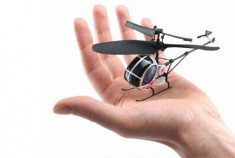 Mini-elicopter interior cu telecomanda foto