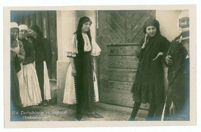 2687 - SALISTE, Sibiu, ETHNIC women - old postcard, real PHOTO - unused foto