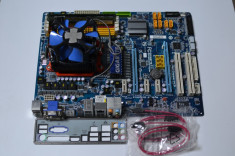 KIT Placa baza AMD AM2+ Gigabyte Ga-MA785G-UD3H + Procesor QuadCore X4 965 Black Edition + Cooler + 2GB RAM foto