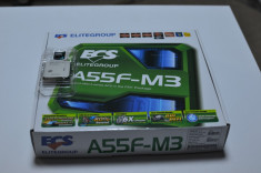 KIT Placa baza AMD FM1 ECS A55F-M3 (sata/ddr3/vga onboard) + Procesor QuadCore X4 651K Tray (fara cooler) foto