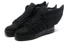 Adidasi Adidas Jeremy Scott ASAP Rocky Wings 2.0 foto