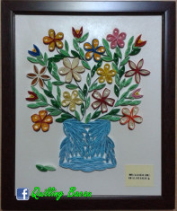 Tablou &amp;quot;Vaza cu flori&amp;quot; Quilling. Produs Handmade foto