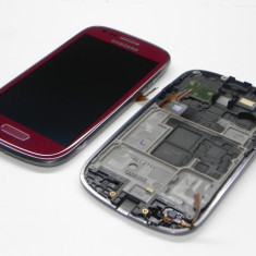 LCD+Touchscreen cu Rama Samsung i8190 Galaxy S III mini original made by Samsung Red