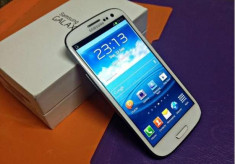 Samsung Galaxy S3 i9300 impecabile foto